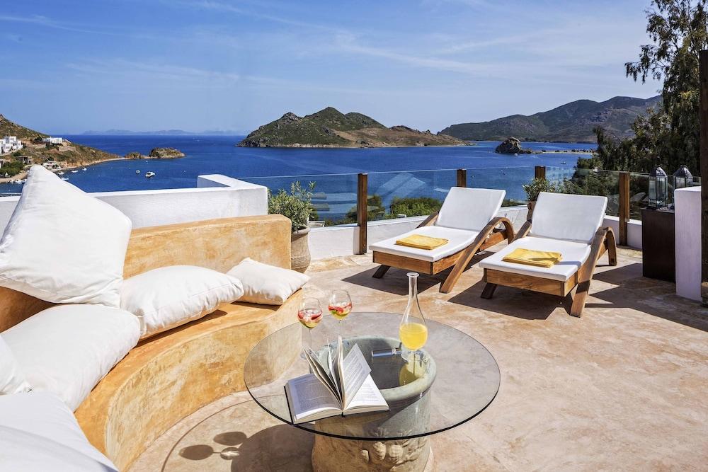 The Petra, Small Luxury Hotels Of The World Grikos Bay  Exterior photo